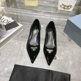 Picture of Prada Shoes _SKUPradasz35-40NW070319223